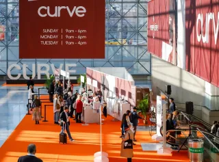 Curve New York美国纽约泳装内衣展将于2023年2月5-7日举办,展位、门票、会刊、展商名录如何申请