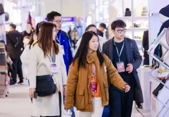 观众预登记进行中:2024上海国际帽子围巾手套展、上海内衣及袜业展、上海流行服饰配饰展震撼来袭!门票如何获取