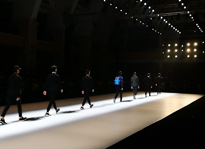 广东时装周/广东服装展在广州流花展贸中心5号馆举办