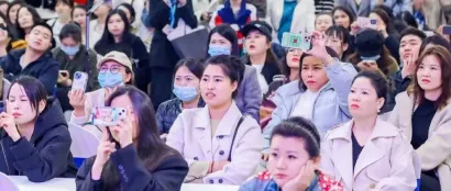 日均2万步，逛了数百个展位，这份美甲美睫展亮点回顾值得反复观看