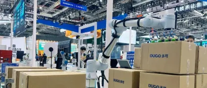 打造硬核产品力，这家协作机器人企业在工博会交出“高分成绩单”