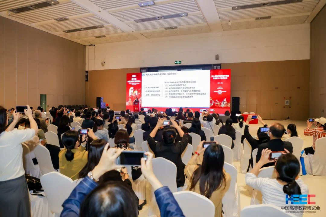 王振友发布广东省本科院校教师教学发展指数