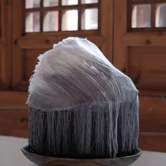 黄鹿装置艺术展“惊矍”上海开幕