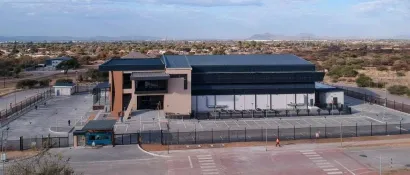 中企帮助非洲新增和升级通信骨干网约15万公里，网络服务覆盖7亿用户