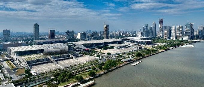 即将开幕！2023亚洲供热展火热搭建现场抢“鲜”看