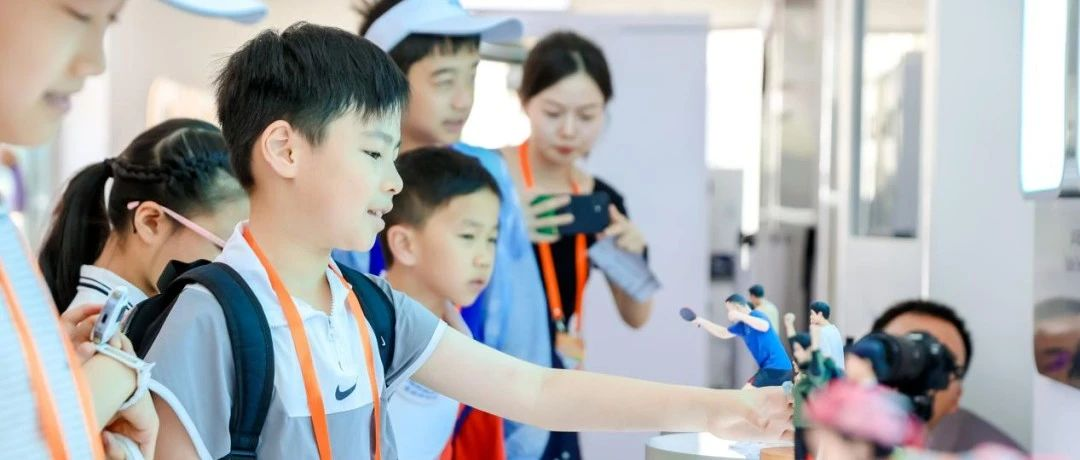 获央视报道，他们的全彩3D打印人像亮相成都大运会