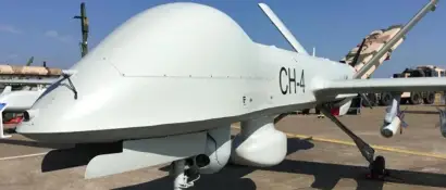解放军陆航KVD002察打一体无人机亮相天津直博会，性能优于美国陆军MQ-1C无人机