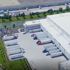 长久物流1MW/2MWH工商业储能设备顺利下线