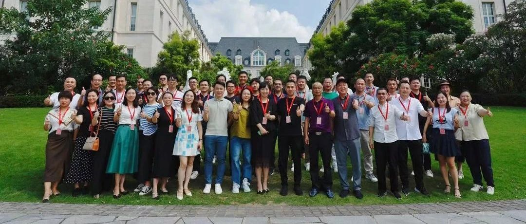 行业快讯 | 走进华为“内衣产业数字化转型-松山湖思享会”举行；唐嫣出任安莉芳首位品牌代言人...
