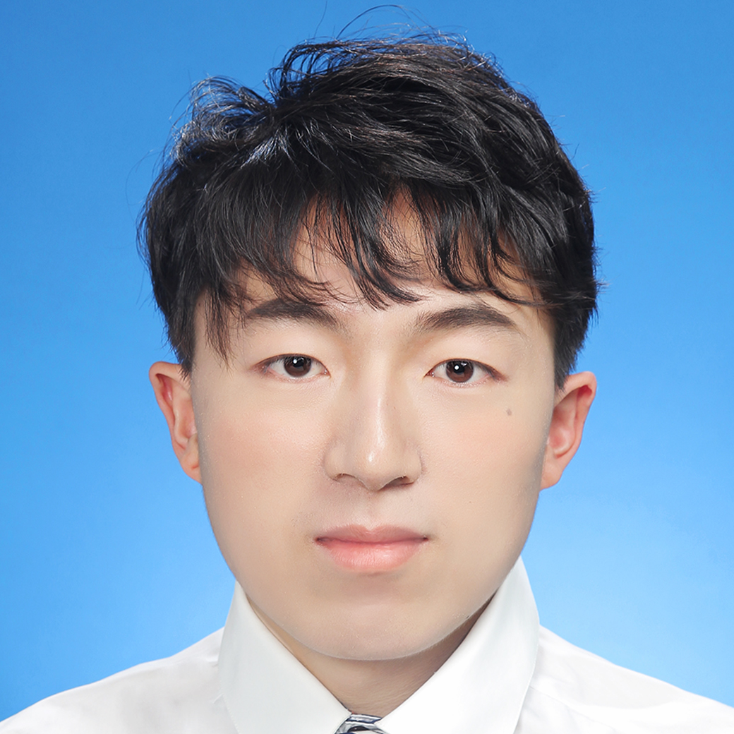 张校坚.jpg