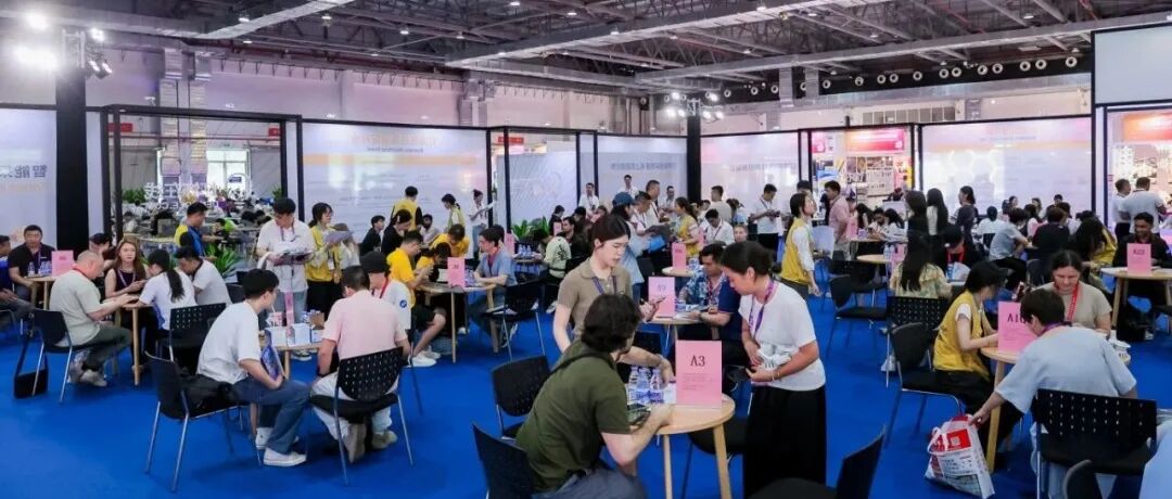 采购老板必看！古镇灯博会大买家六大专属权益曝光：独立休息室+免费午餐+黑卡全开