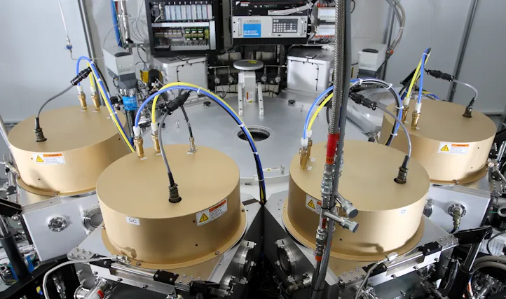 3、集团磁控溅射系统Cluster PVD.png